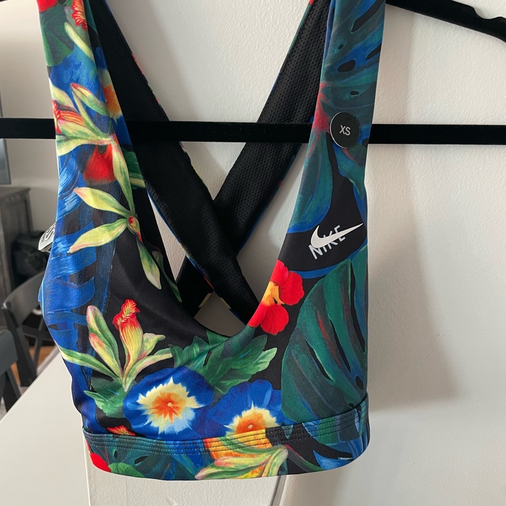 Nike sports bra XS